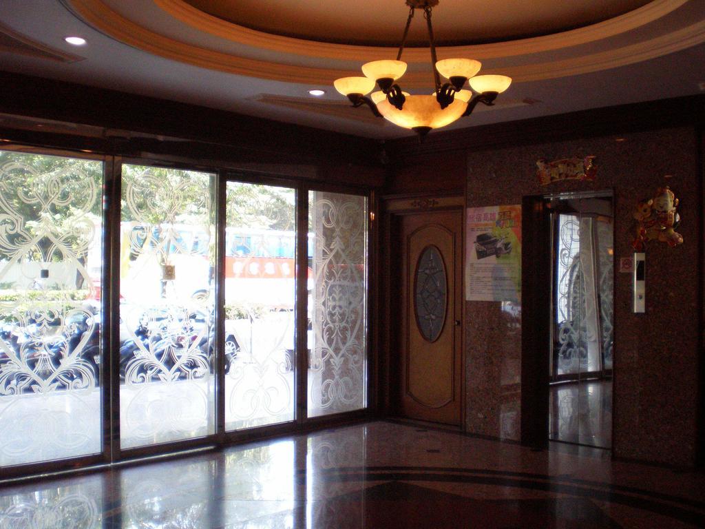 Emperor Hotel Гаосюн Екстер'єр фото