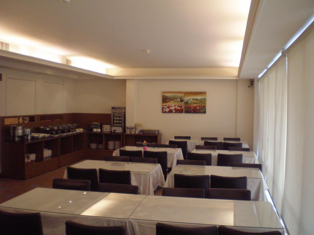 Emperor Hotel Гаосюн Екстер'єр фото