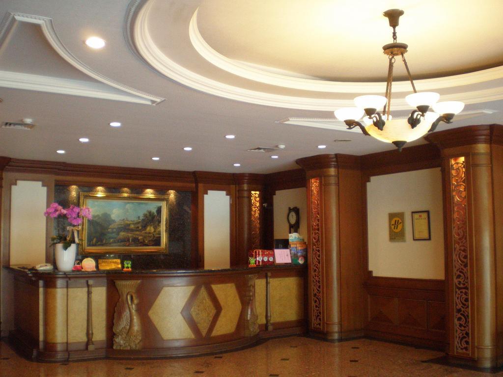 Emperor Hotel Гаосюн Екстер'єр фото
