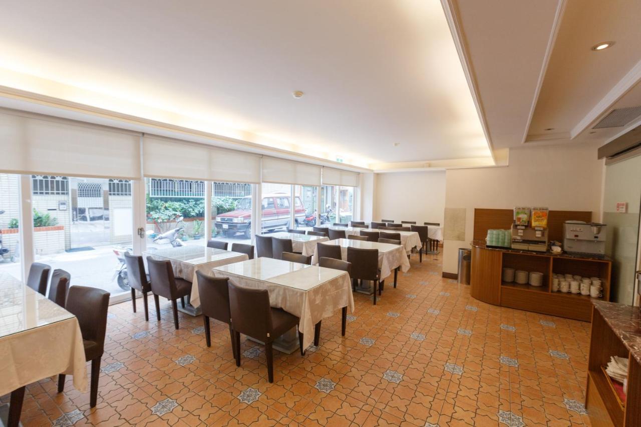 Emperor Hotel Гаосюн Екстер'єр фото