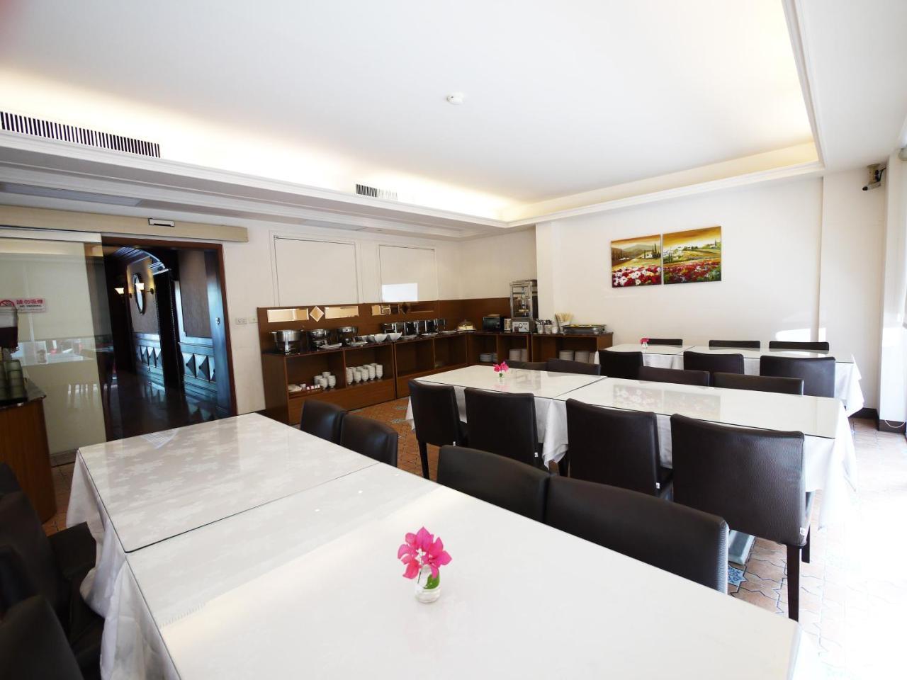 Emperor Hotel Гаосюн Екстер'єр фото
