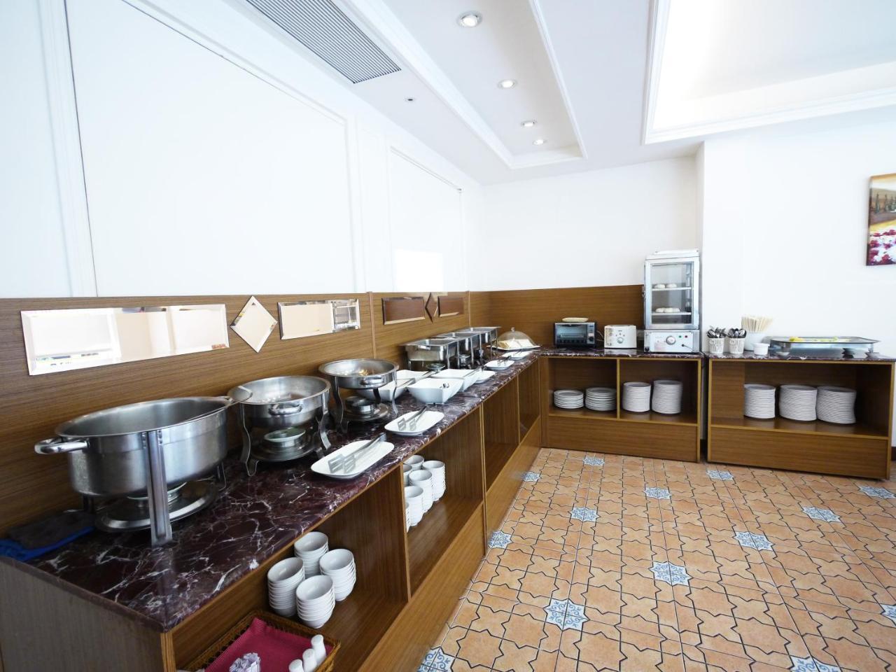 Emperor Hotel Гаосюн Екстер'єр фото